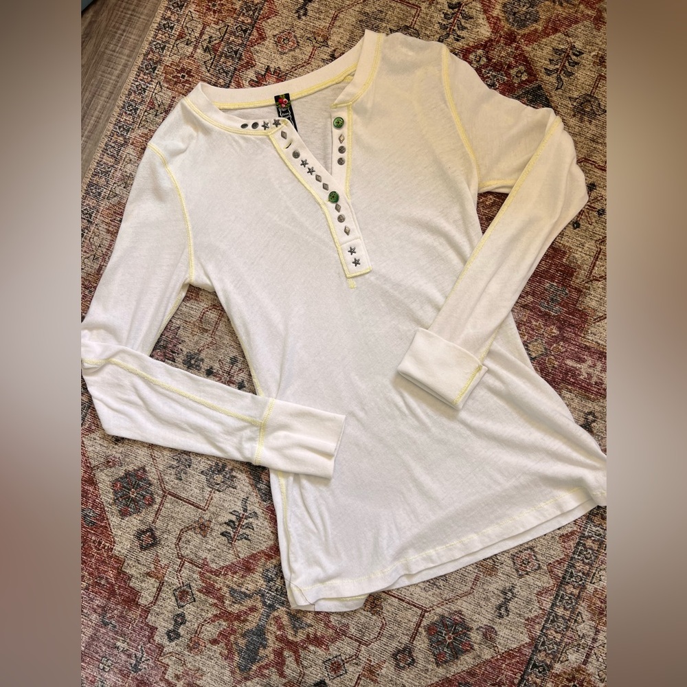 Free People Long Sleeve Henley Shirt/Top Size Medium Like New